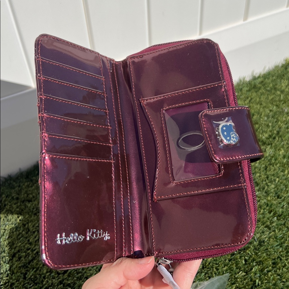 Loungefly Hello Kitty Wallet - Picture 4 of 8